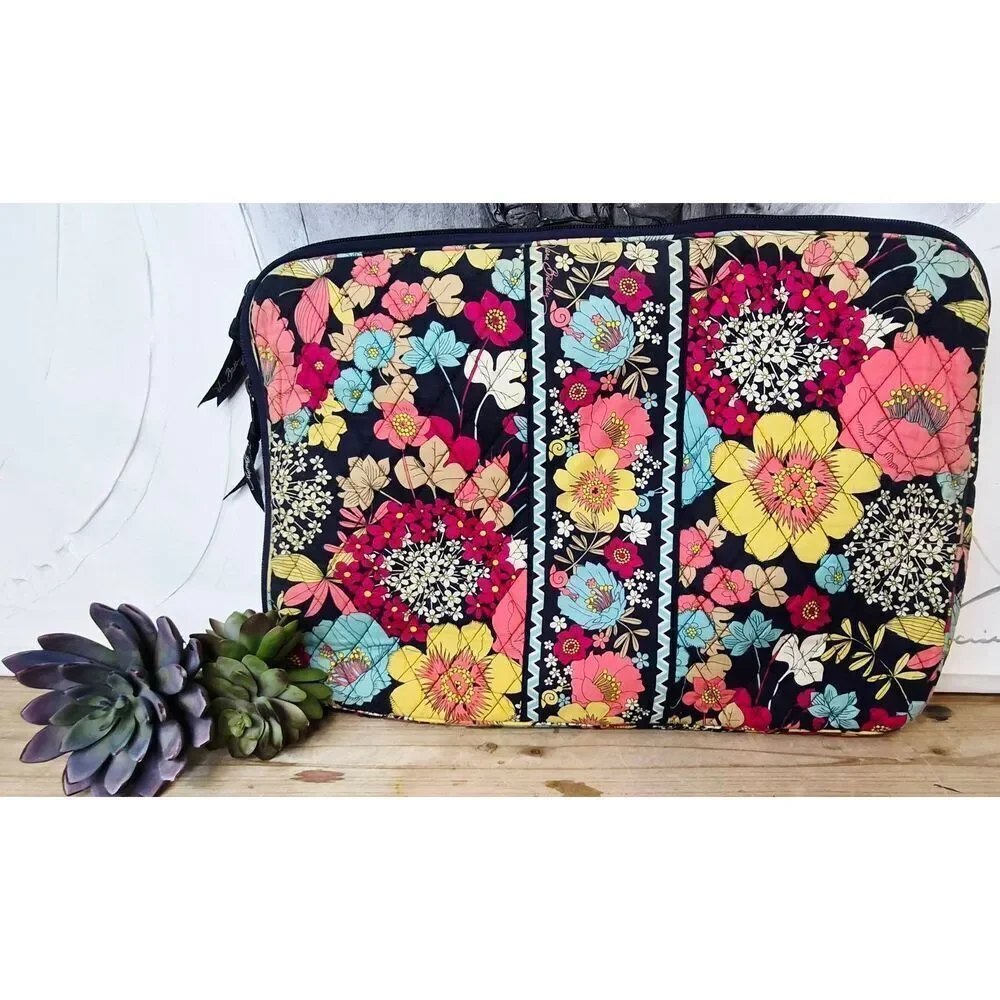 Vera Bradley laptop sleeve
